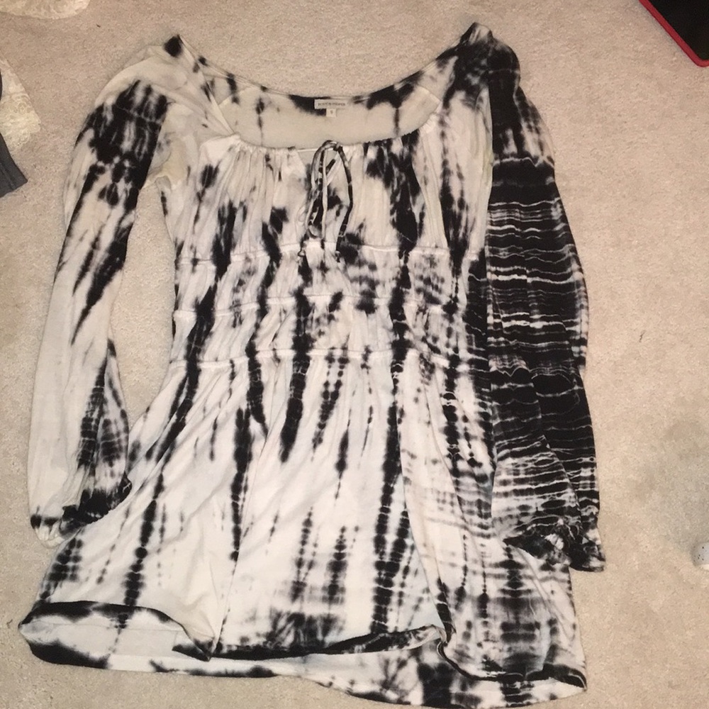 tie dye black and white comfy good material